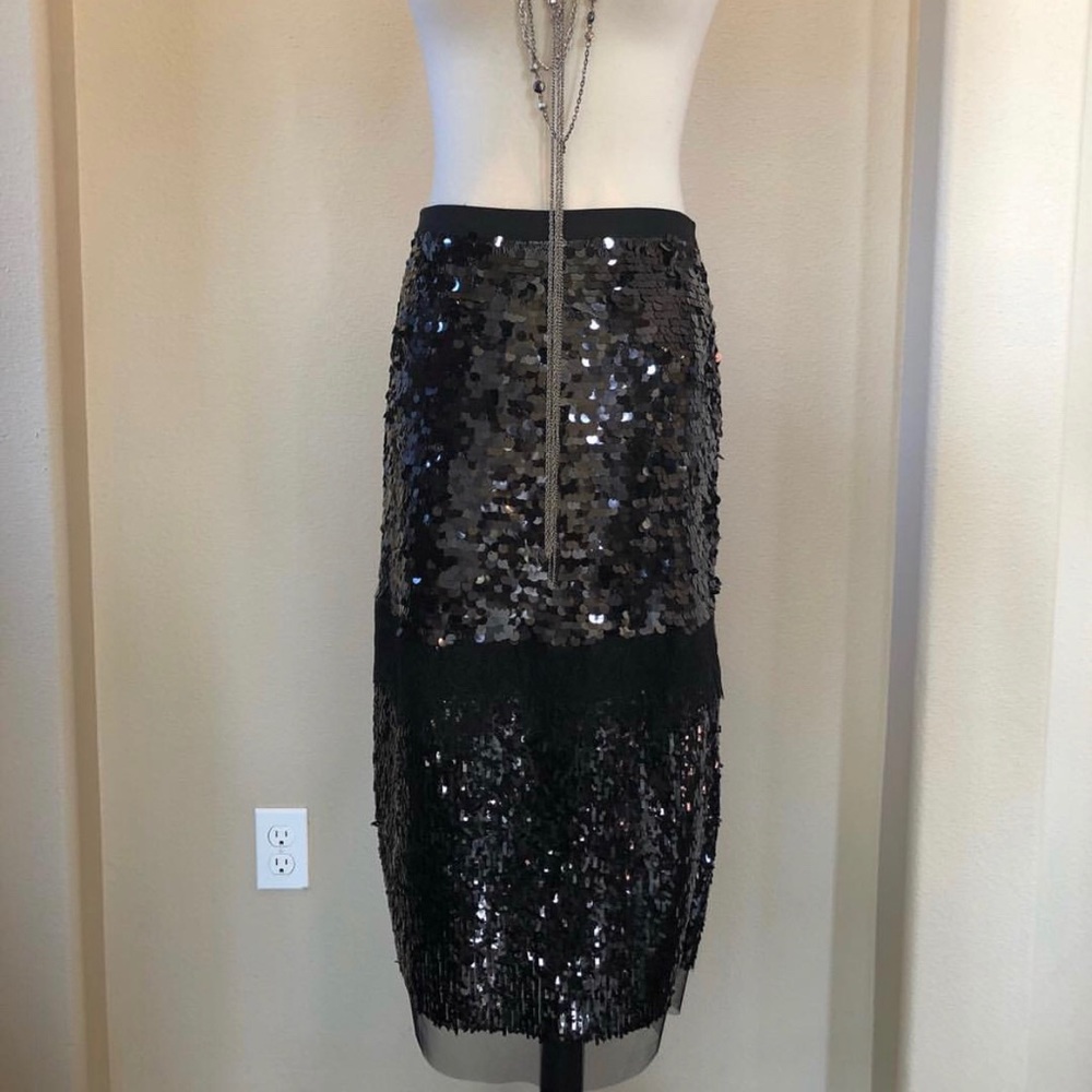 Authentic skirt BCBG MaxAzria ✨